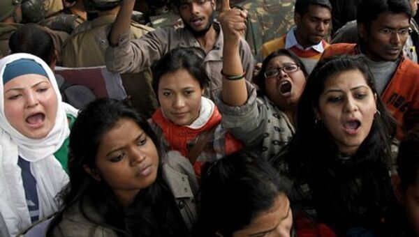 Les femmes indiennes mécontentes de la loi contre les crimes sexuels - Sputnik Afrique