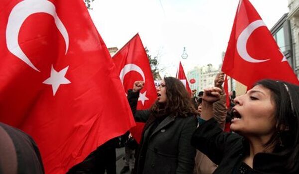 Turquie : les féministes exigent la création d’un Etat autonome des femmes - Sputnik Afrique