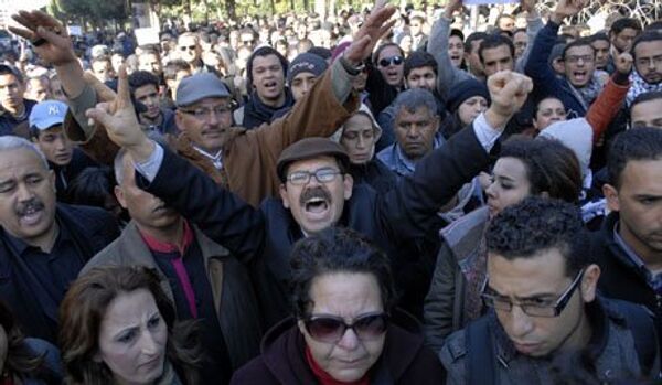 Tunisie : les manifestants exigeant la démission du gouvernement - Sputnik Afrique