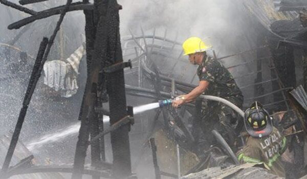 Un grand incendie aux Philippines a ravagé un millier de maisons - Sputnik Afrique