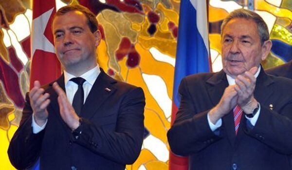 Medvedev et Castro ont discuté de la chute de la météorite - Sputnik Afrique
