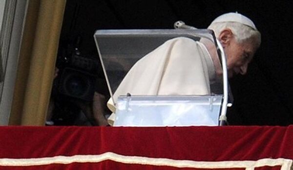 Benoît XVI cesse d'être pape, première démission depuis 700 ans - Sputnik Afrique