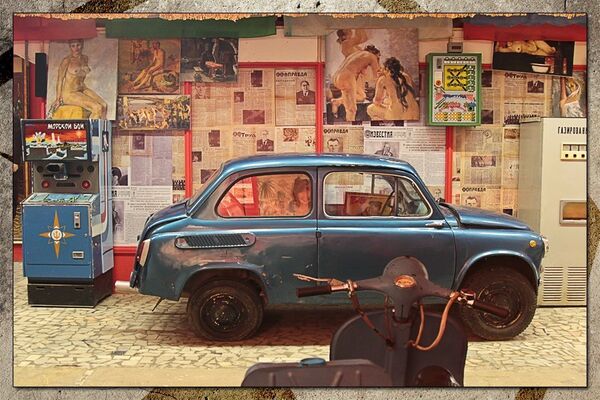 Sur la photo : une voiture de marque Zaporojets. - Sputnik Afrique