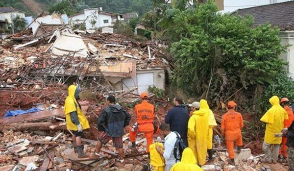 Brésil : des glissements de terrain ont fait une dizaine de victimes - Sputnik Afrique