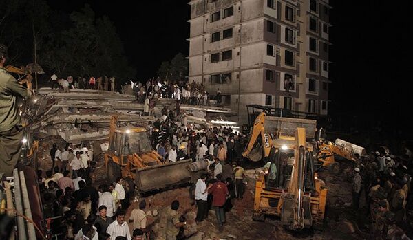 Inde : 9 personnes arrêtées dans le cas d'un immeuble effondré - Sputnik Afrique