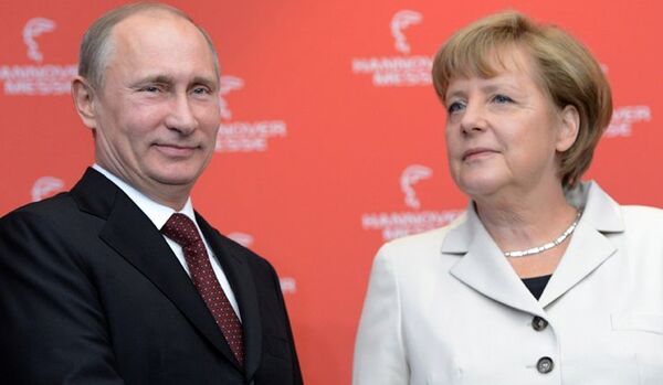 Merkel plaide devant Poutine pour laisser leur chance aux ONG en Russie - Sputnik Afrique