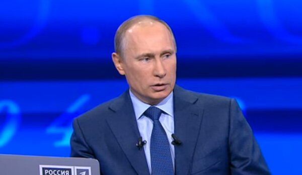 Vladimir Poutine parle de la politique internationale - Sputnik Afrique
