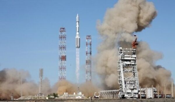 La fusée Proton-M avec le satellite français a décollé du cosmodrome de Baïkonour - Sputnik Afrique