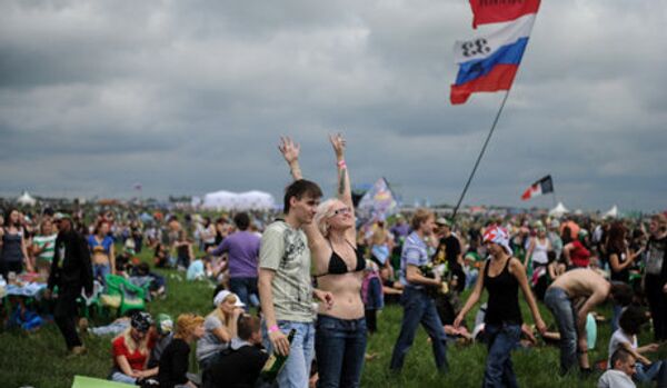 Presque 700 000 personnes ont visité le festival Rock sur la Volga - Sputnik Afrique