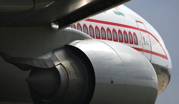 Un avion de passagers a atterri d'urgence près de Mumbai en raison d'une bombe - Sputnik Afrique