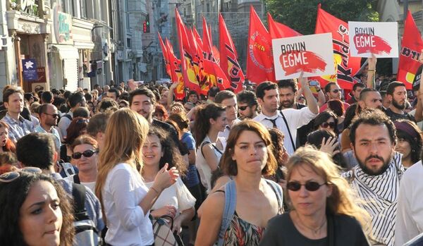 Une manifestation à Istanbul s'est transformée en une émeute - Sputnik Afrique