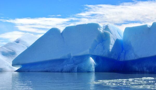 Un iceberg réel sera transporté à Saint-Pétersbourg - Sputnik Afrique