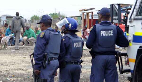Afrique du Sud : 1500 policiers sont les anciens criminels - Sputnik Afrique