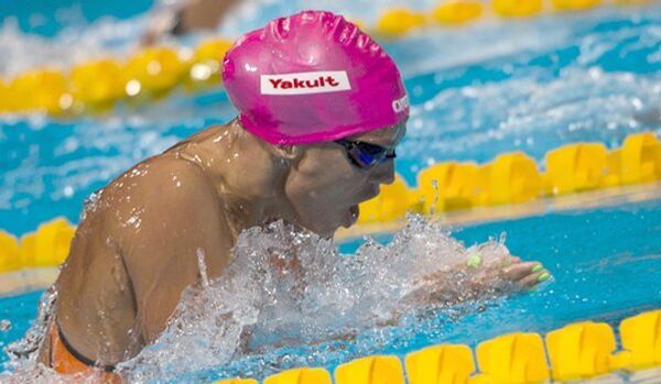 La Russe Efimova remporte l’or aux Championnats du monde de natation en 200 m brasse - Sputnik Afrique