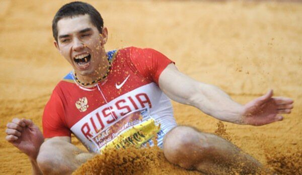 CM d’athlétisme : un Russe remporte l’or aux sauts en longueur - Sputnik Afrique