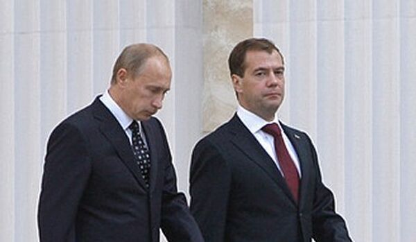 Poutine et Medvedev sont arrivés au tournoi du sambo à Sotchi - Sputnik Afrique