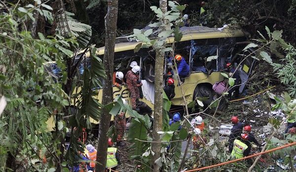 Malaisie : au moins 37 morts dans un accident de car - Sputnik Afrique