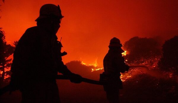 Plus de 50 incendies ravagent l'ouest des Etats-Unis - Sputnik Afrique