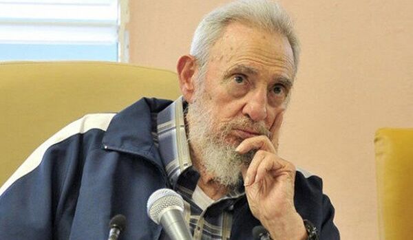 Fidel Castro admire Snowden et défie les Etats-Unis - Sputnik Afrique