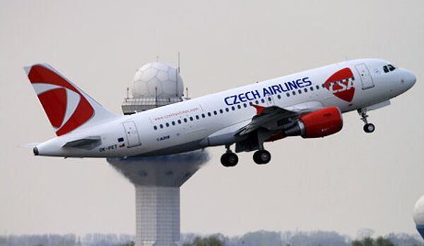 Un avion de Czech Airlines a atterri en urgence à Budapest - Sputnik Afrique