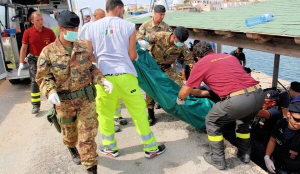 Le nombre de victimes du naufrage au large des côtes de l'Italie a dépassé 130 - Sputnik Afrique