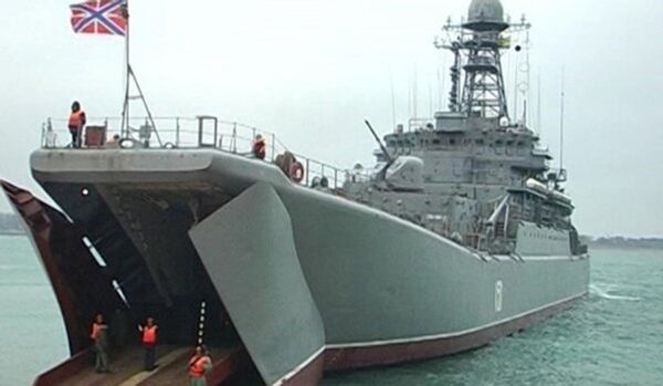 Le navire Azov a rejoint le groupe naval russe en Méditerranée - Sputnik Afrique