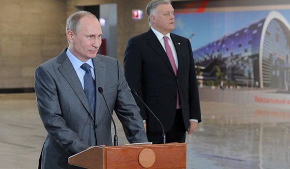 Poutine et le chef du CIO ont inauguré la gare d'Adler - Sputnik Afrique