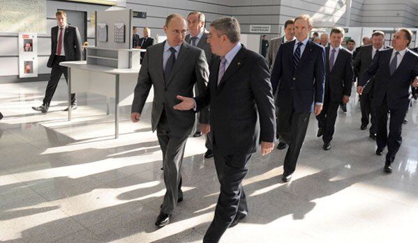 Poutine et le chef du CIO ont inauguré la gare d'Adler - Sputnik Afrique