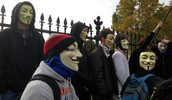 GB : manifestation des Anonymous contre l'austérité près de Buckingham Palace - Sputnik Afrique