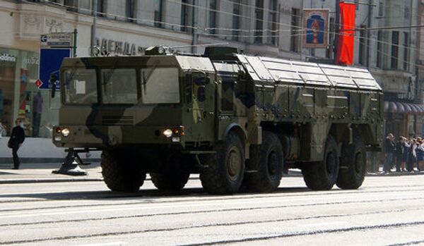 Un système de missiles Iskander transmis aux militaires russes - Sputnik Afrique