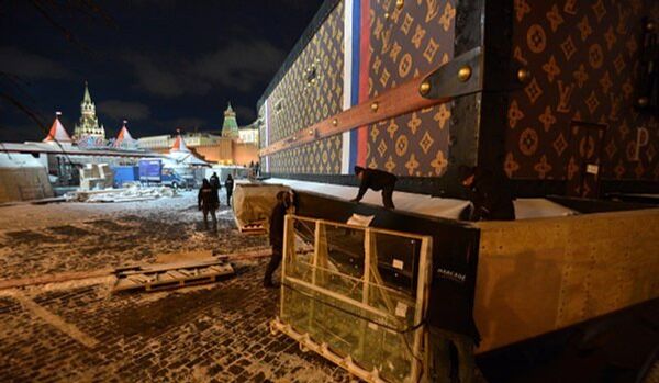 Louis Vuitton a décidé de ne pas offenser les Russes avec sa valise - Sputnik Afrique