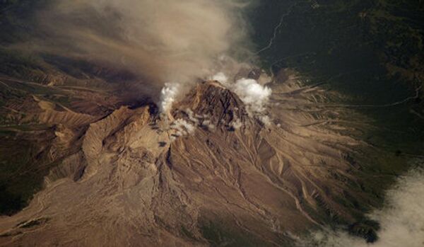 Volcan Chivéloutch : troisième éruption en 24 heures - Sputnik Afrique