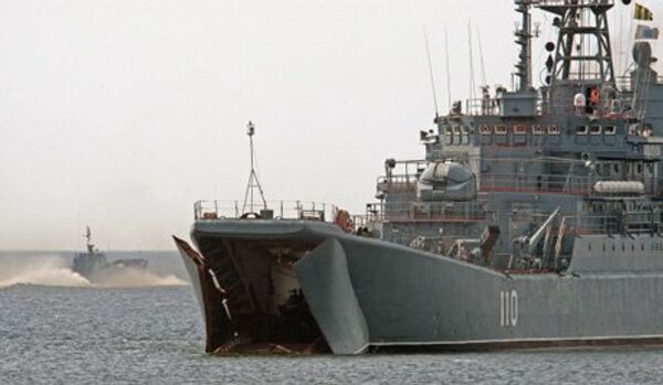 Un navire de guerre russe a mouillé dans un port espagnol - Sputnik Afrique