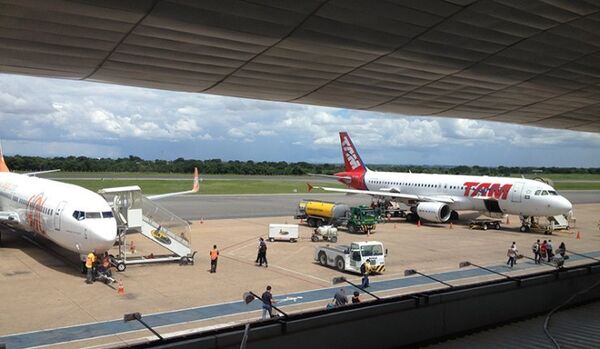 Le Brésil va autoriser les compagnies aériennes étrangères à effectuer des vols intérieurs - Sputnik Afrique