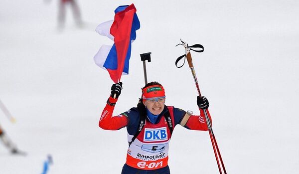 Biathlon : la Russie remporte l’or à la Coupe du Monde en relais - Sputnik Afrique
