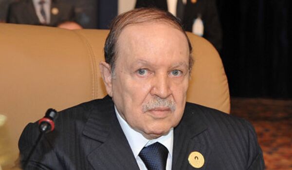 Bouteflika hospitalisé de nouveau à Paris pour un contrôle de routine (officiel) - Sputnik Afrique