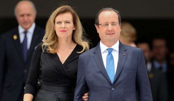 François Hollande et Valérie Trierweiller - Sputnik Afrique