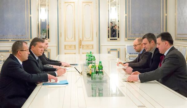 Ianoukovitch propose des postes au gouvernement aux membres de l'opposition - Sputnik Afrique