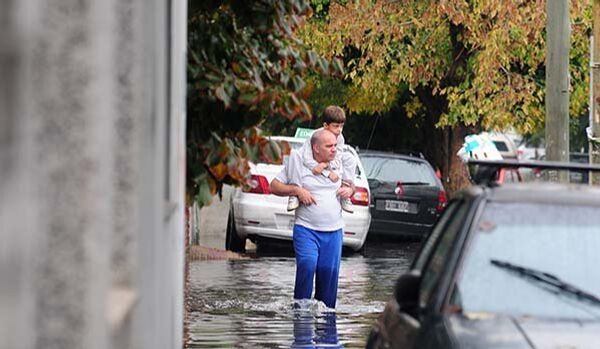 Le nombre de morts à cause des inondations en Argentine s’accroit - Sputnik Afrique
