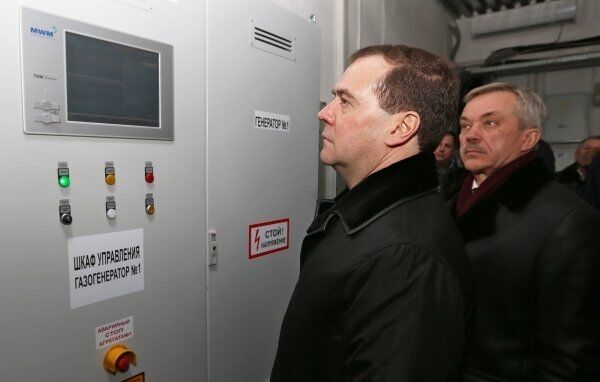 Medvedev nourrit des bactéries dans une usine de biogaz - Sputnik Afrique