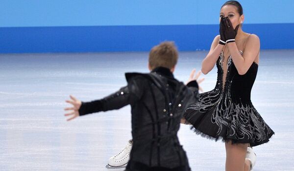 JO/patinage artistique : un couple russe décroche le bronze - Sputnik Afrique