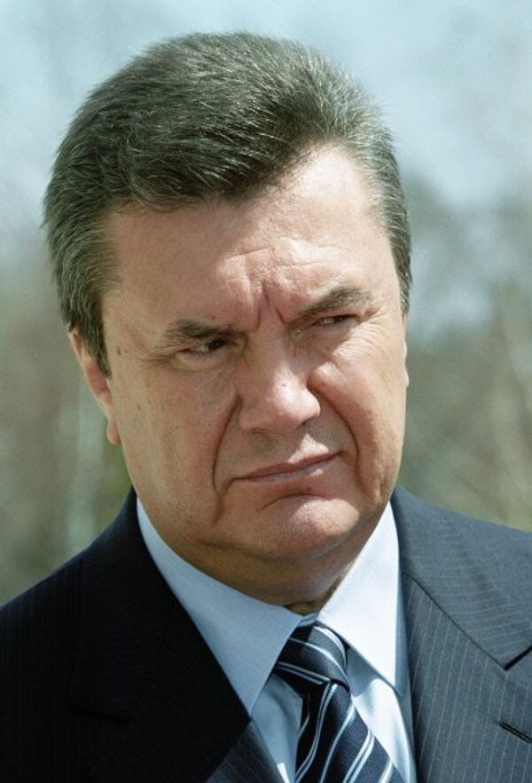 Le poste d’un dirigeant depuis 28 ans. Il était chef de la direction de Donbastransremont, d’Uglepromtrans, de l’association territoriale du transport routier de la région de Donetsk régional. - Sputnik Afrique
