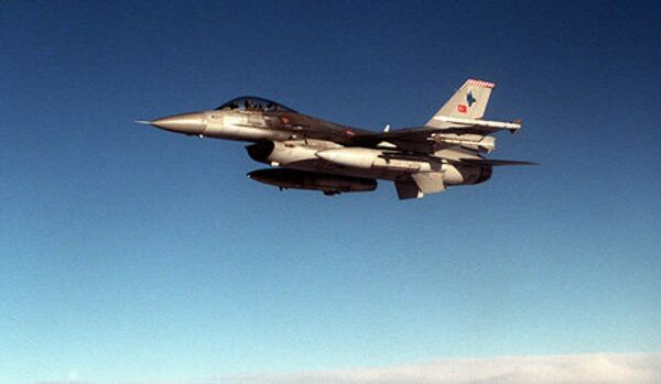 La Turquie fait décoller des chasseurs pour intercepter un avion de reconnaissance russe - Sputnik Afrique