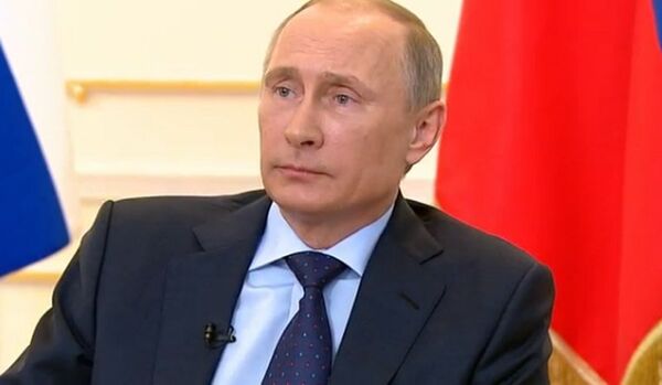 Poutine : « En Ukraine, il y a eu prise armée du pouvoir » - Sputnik Afrique