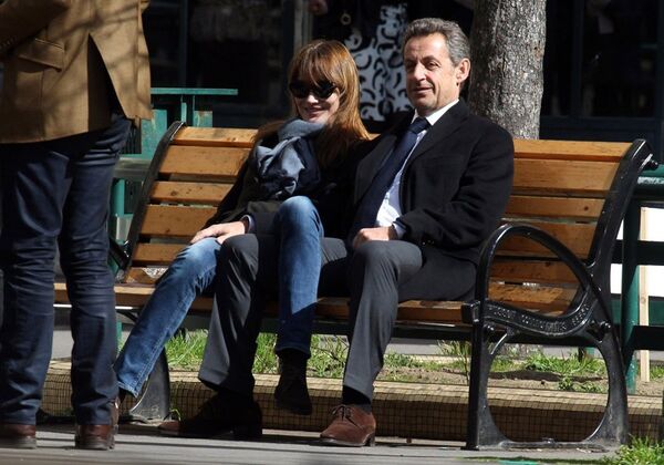 Sur la photo : Carla Bruni et Nicolas Sarkozy. Paris, le 23 mars 2014. - Sputnik Afrique