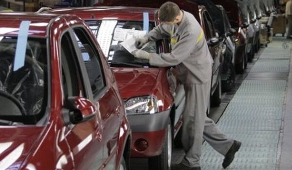 Russie : les ventes de voitures en légère baisse en mars (AEB) - Sputnik Afrique