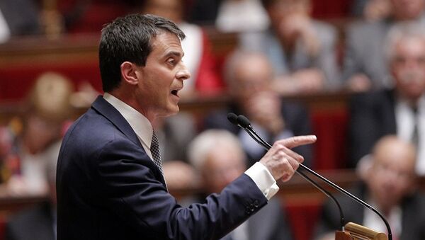 Valls a convaincu 55% des Français avec son discours de politique générale - Sputnik Afrique