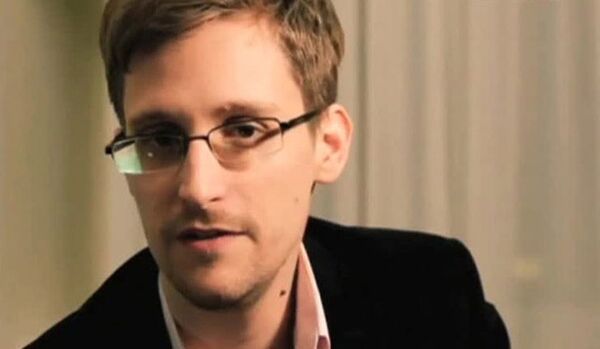 Snowden espère pouvoir prolonger son asile en Russie - Sputnik Afrique
