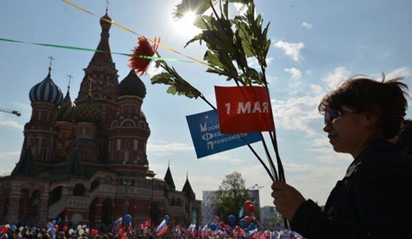100.000 personnes sur la Place Rouge à Moscou pour un 1er mai patriotique - Sputnik Afrique