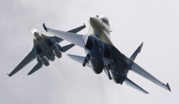 Des avions russes dans le ciel de la Crimée : panique à Kiev - Sputnik Afrique